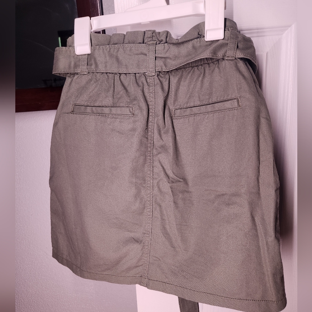 LOFT cargo mini skirt